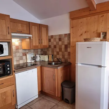 7 Pers Avec Balcon, Wifi, Animaux Admis, Parking - - Fr-1-393-88